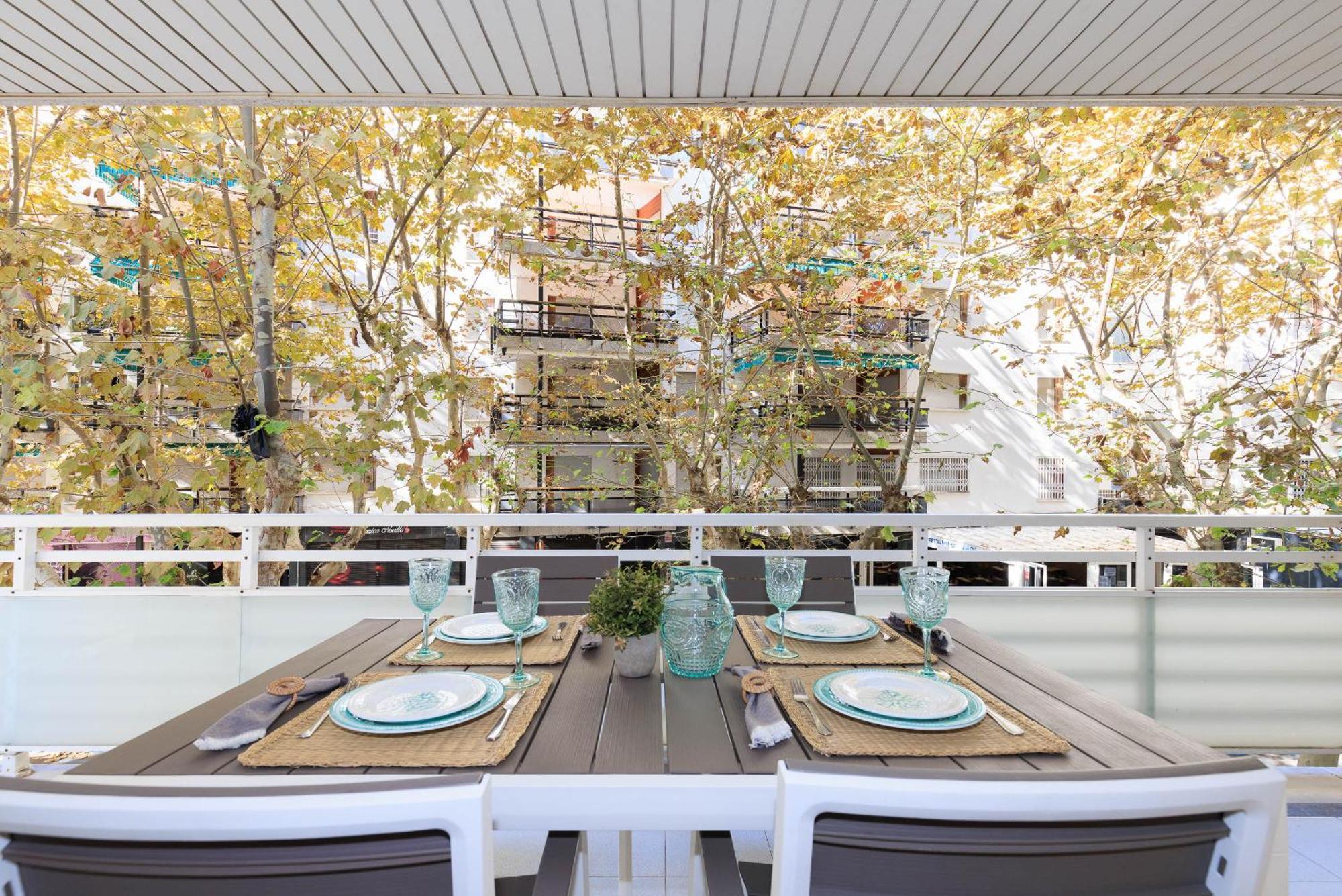 Uhc Apartamento Ruisenores Salou Exterior photo