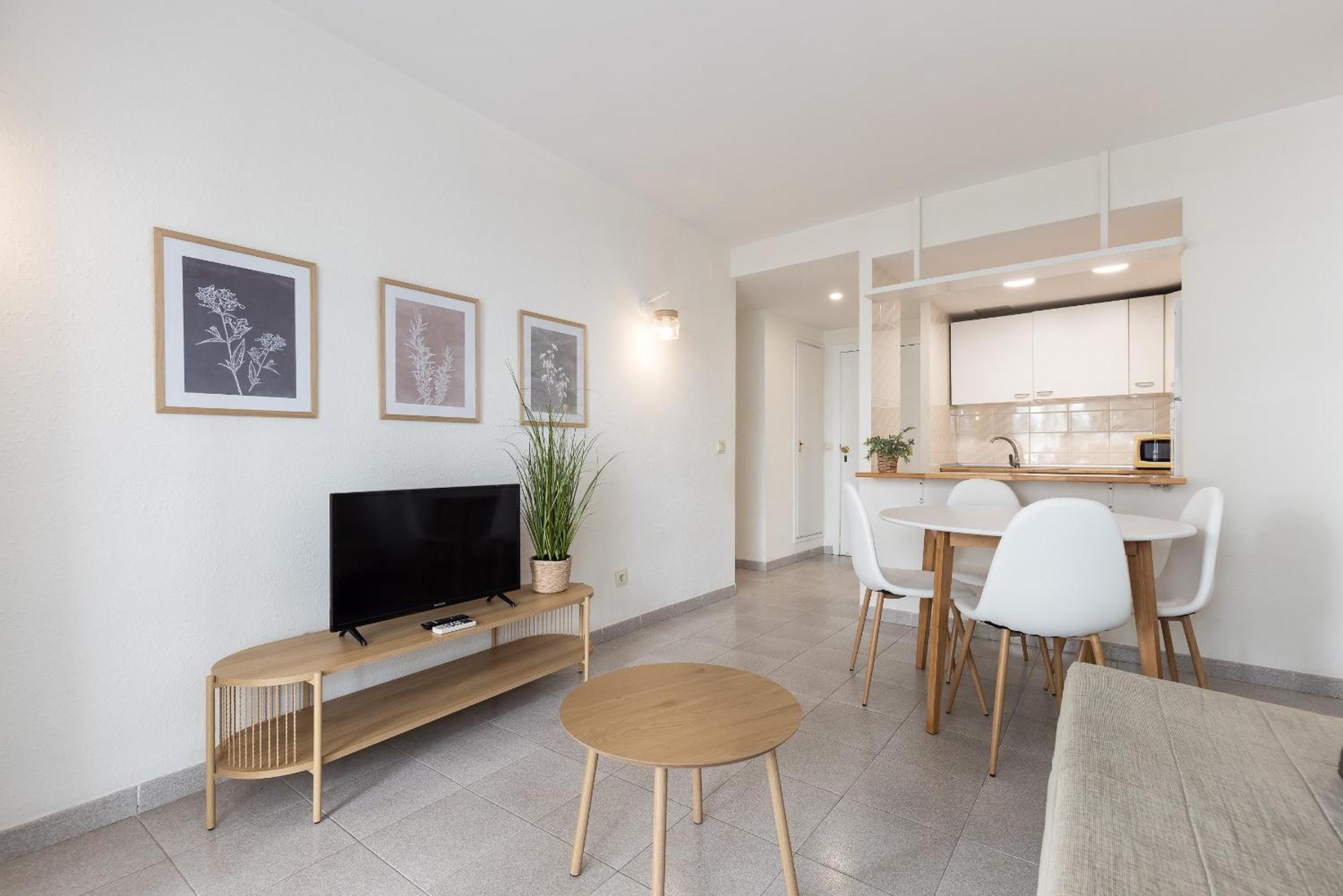 Uhc Apartamento Ruisenores Salou Exterior photo